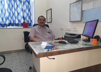 Dr-manish-k-agarwal-Gastroenterologists-Beawar-ajmer-Rajasthan-1