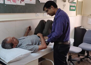 Dr-manoj-kumar-Gastroenterologists-Ajmer-Rajasthan-3
