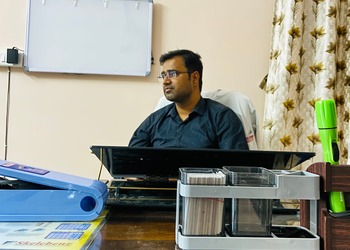 Dr-manoj-kumar-seervi-Neurosurgeons-Shastri-nagar-jodhpur-Rajasthan-3