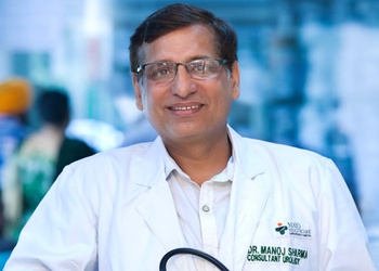 Dr-manoj-sharma-Urologist-doctors-Chandigarh-Chandigarh-1
