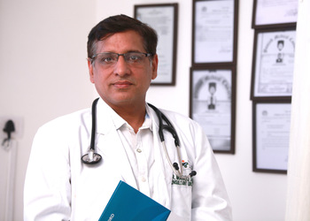 Dr-manoj-sharma-Urologist-doctors-Nanauta-saharanpur-Uttar-pradesh-1