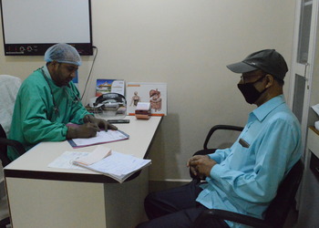 Dr-mayank-agarwal-Gastroenterologists-Beltola-guwahati-Assam-2