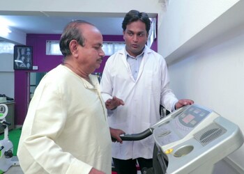 Dr-mithari-pain-clinic-Physiotherapists-Kolhapur-Maharashtra-3
