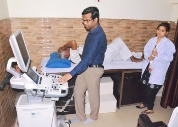 Dr-mukesh-goyal-Cardiologists-Agra-Uttar-pradesh-3