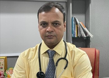 Dr-mukesh-gupta-Diabetologist-doctors-Gwalior-Madhya-pradesh-2
