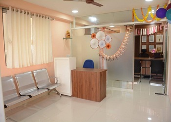 Dr-nancy-hirapara-Dermatologist-doctors-Bhavnagar-terminus-bhavnagar-Gujarat-2