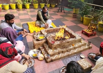 Dr-naresh-chandra-shastri-Astrologers-Aligarh-Uttar-pradesh-3