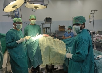 Dr-neeraj-basantani-Neurosurgeons-Agra-Uttar-pradesh-2