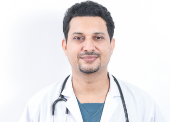 Dr-neeraj-sharma-Urologist-doctors-Faridabad-Haryana-1