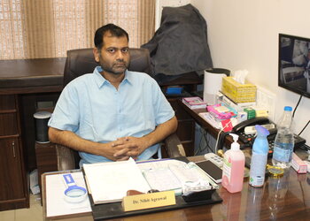 Dr-nihit-agrawal-Dermatologist-doctors-Jabalpur-Madhya-pradesh-1