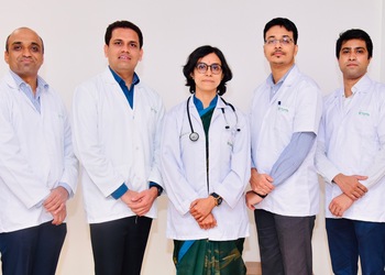 Dr-niti-krishna-raizada-Cancer-specialists-oncologists-Bangalore-Karnataka-3