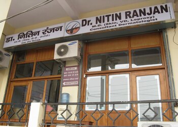 Dr-nitin-ranjan-Dermatologist-doctors-Aligarh-Uttar-pradesh-3