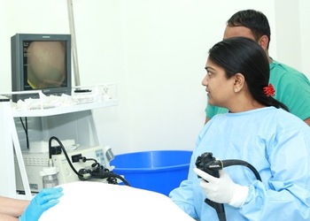 Dr-pallavi-garg-Gastroenterologists-New-delhi-Delhi-2