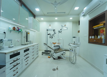 Dr-pandeys-dental-clinic-Dental-clinics-Akola-Maharashtra-3