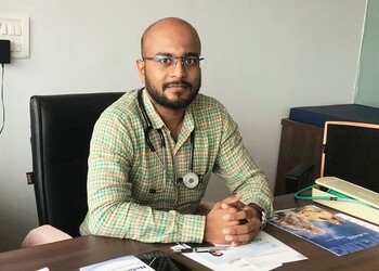 Dr-pavan-amin-Diabetologist-doctors-Sayajigunj-vadodara-Gujarat-1