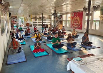 Dr-pawan-guru-yoga-center-Yoga-classes-Mp-nagar-bhopal-Madhya-pradesh-1