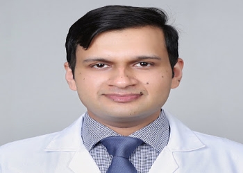Dr-piyush-mittal-Child-specialist-pediatrician-Patiala-Punjab-1