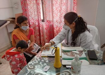 Dr-pooja-jain-Child-specialist-pediatrician-Ajmer-Rajasthan-2