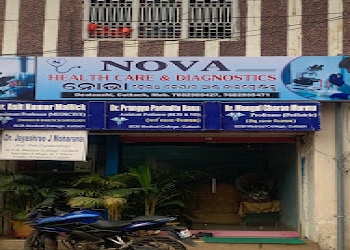 Dr-prangya-parimita-rana-Dermatologist-doctors-College-square-cuttack-Odisha-1