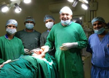 Dr-prashant-jain-Cancer-specialists-oncologists-Vijay-nagar-jabalpur-Madhya-pradesh-2