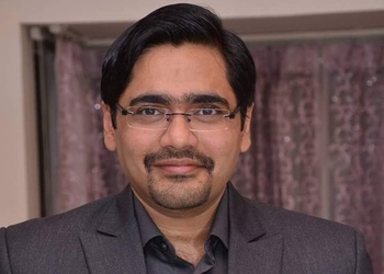Dr-praveen-pushkar-Urologist-doctors-Faridabad-Haryana-1