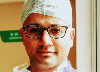 Dr-pravesh-gupta-Urologist-doctors-Gwalior-Madhya-pradesh-1