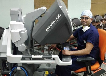 Dr-pravesh-gupta-Urologist-doctors-Gwalior-Madhya-pradesh-3