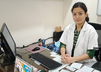 Dr-preeti-salhan-Diabetologist-doctors-Jalandhar-Punjab-1