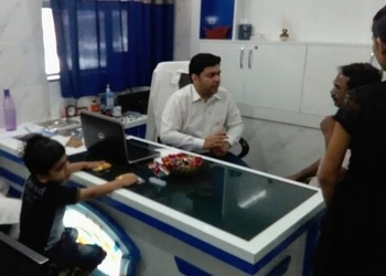 Dr-pulkit-agarwal-Ent-doctors-Janakpuri-bareilly-Uttar-pradesh-2