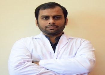 Dr-puneet-agarwal-skin-clinic-Dermatologist-doctors-Malviya-nagar-jaipur-Rajasthan-1