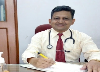 Dr-puneet-agrawal-dermatology-clinic-Dermatologist-doctors-Satna-Madhya-pradesh-1