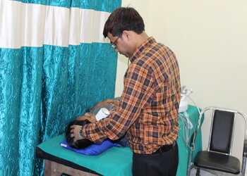 Dr-punkesh-kumar-Dermatologist-doctors-Ashok-rajpath-patna-Bihar-2