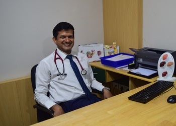 Dr-raghavendra-prasada-Gastroenterologists-Bejai-mangalore-Karnataka-1