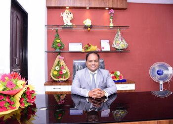 Dr-rahul-g-medidar-Diabetologist-doctors-Akkalkot-solapur-Maharashtra-3