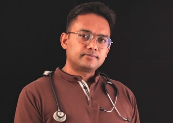 Dr-rahul-varma-Child-specialist-pediatrician-Ghaziabad-Uttar-pradesh-2