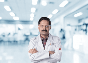 Dr-rajeev-m-r-best-pediatrician-in-whitefield-manipal-hospital-whitefield-Child-specialist-pediatrician-Whitefield-bangalore-Karnataka-2