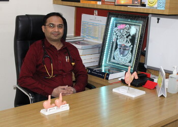 Dr-rajeev-sharma-Gastroenterologists-Udaipur-Rajasthan-3
