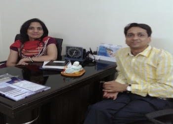 Dr-rajesh-aggarwal-dermatology-clinic-Dermatologist-doctors-Rohini-delhi-Delhi-1