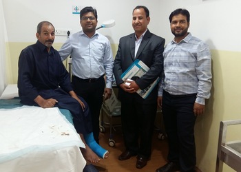 Dr-rakesh-kumar-Orthopedic-surgeons-Faridabad-Haryana-2