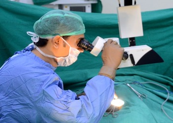 Dr-raman-tanwar-Urologist-doctors-Sector-14-gurugram-Haryana-2