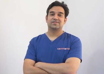 Dr-raman-tanwar-Urologist-doctors-Sector-67-gurugram-Haryana-1