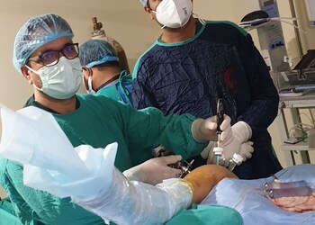 Dr-rs-bajoria-Orthopedic-surgeons-Gwalior-Madhya-pradesh-3