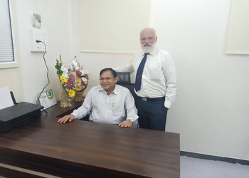 Dr-rupesh-lunkad-Gastroenterologists-Karve-nagar-pune-Maharashtra-3