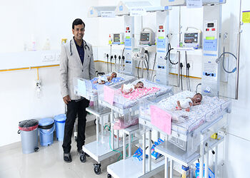 Dr-rushikesh-kute-Child-specialist-pediatrician-Mahatma-nagar-nashik-Maharashtra-3
