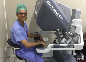 Dr-sachin-marda-Cancer-specialists-oncologists-Kachiguda-hyderabad-Telangana-1