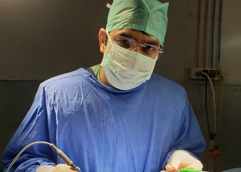 Dr-sachin-tomar-Neurosurgeons-Begum-bagh-meerut-Uttar-pradesh-3