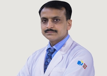 Dr-sandeep-gupta-Orthopedic-surgeons-Aliganj-lucknow-Uttar-pradesh-1