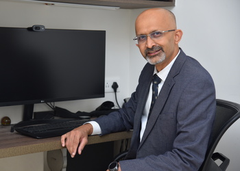 Dr-sandeep-nayak-Cancer-specialists-oncologists-Bangalore-Karnataka-1