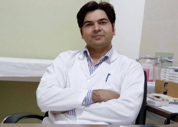 Dr-sandeep-nunia-Urologist-doctors-Jagatpura-jaipur-Rajasthan-1