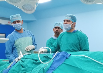 Dr-sandeep-nunia-Urologist-doctors-Jagatpura-jaipur-Rajasthan-2
